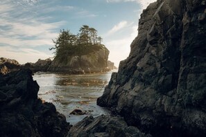 Miscellaneous - Ocean Views from 2 Decks! Beachfront ⎮ Amphitrite (Ucluelet)