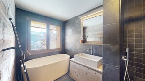 Badewanne, Haartrockner