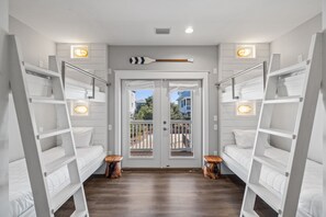 5 habitaciones, tabla de planchar con plancha y wifi gratis 