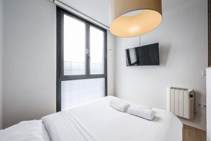 1 sovrum, strykjÀrn/strykbrÀda, gratis wi-fi och sÀngklÀder