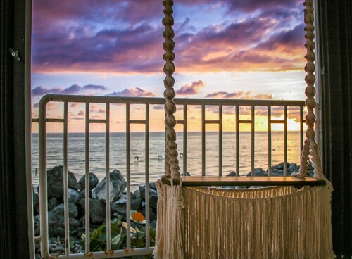 Claje Sunset! Beachfront condo at Victoria del Mar 1E