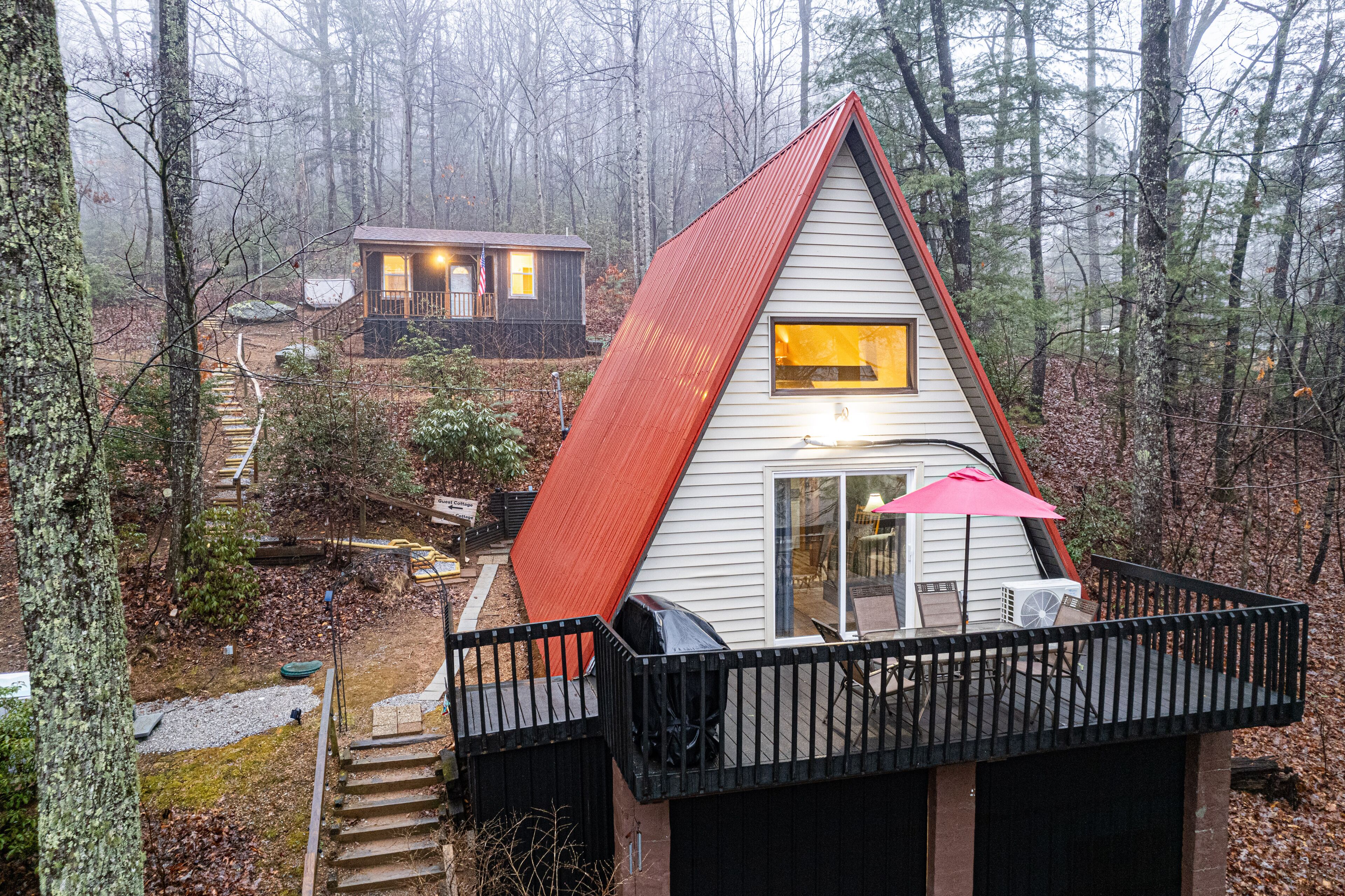 New Mountain Retreat A-Frame by Lake Lure With Hot Tub