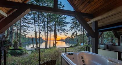 Private Hot Tub! Beachfront Cabin With Views! ⎮ Morning Mist