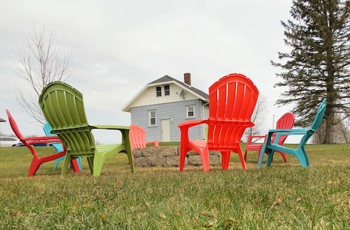 Countryside Escape - 10 minutes from downtown South Haven!