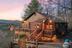 Exterior - Mountain view cabin near Ellijay w/ hot tub! (Gilmer County)