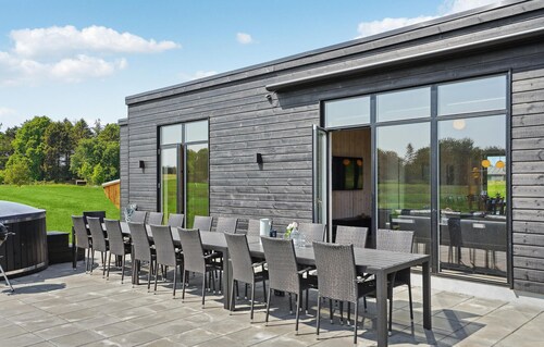 Nice home in Grenaa with sauna