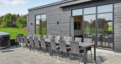 Nice home in Grenaa with sauna