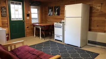 Standard Cabin, 2 Bedrooms, River View | Living area
