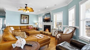 TV, fireplace