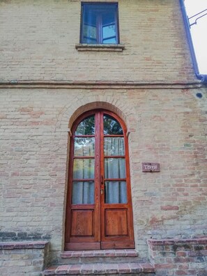 Exterior detail - App. Terra - Family-friendly  with breakfast and views of Siena and Montalcino (loc Resta Buonconvento)