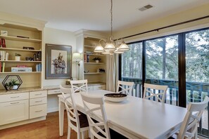 Dining - Peaceful Renovated Villa, Short Walk To Beach (Hilton Head Island)