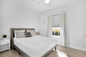 2 Schlafzimmer, Bügeleisen/Bügelbrett, kostenloses WLAN, Bettwäsche