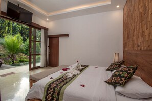 Luxury-Villa, 2 Schlafzimmer, Nichtraucher, Talblick | Bettwäsche aus ägyptischer Baumwolle, hochwertige Bettwaren