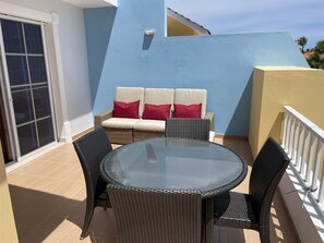Outdoor dining - 2 Bedroom/2 Bath Condo – Minutes to the Beach/Wi-Fi/Spacious (Punta Cana)