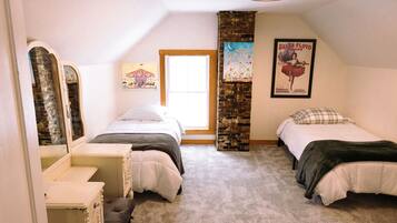 5 bedrooms, desk, iron/ironing board, free WiFi