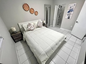 2 chambres, fer et planche Ă repasser, Wi-Fi, draps fournis