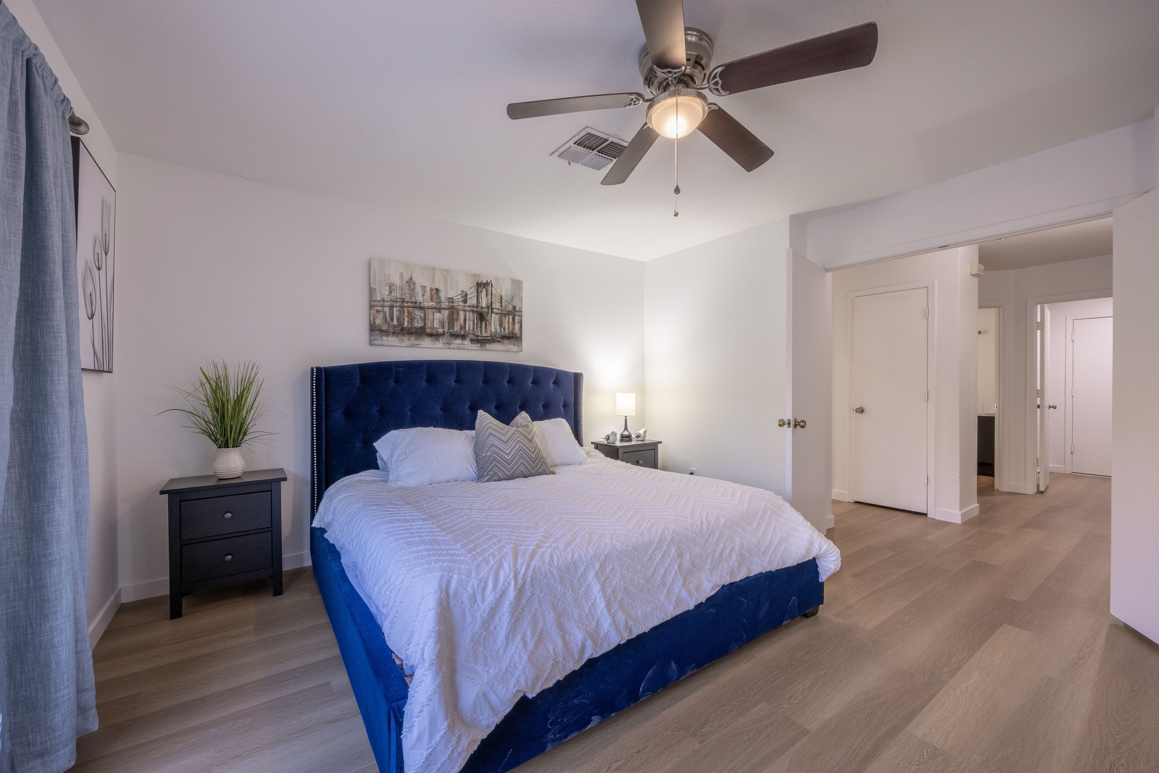 4 bedrooms, WiFi, bed sheets