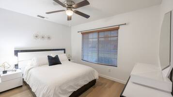 4 camere, Wi-Fi, lenzuola