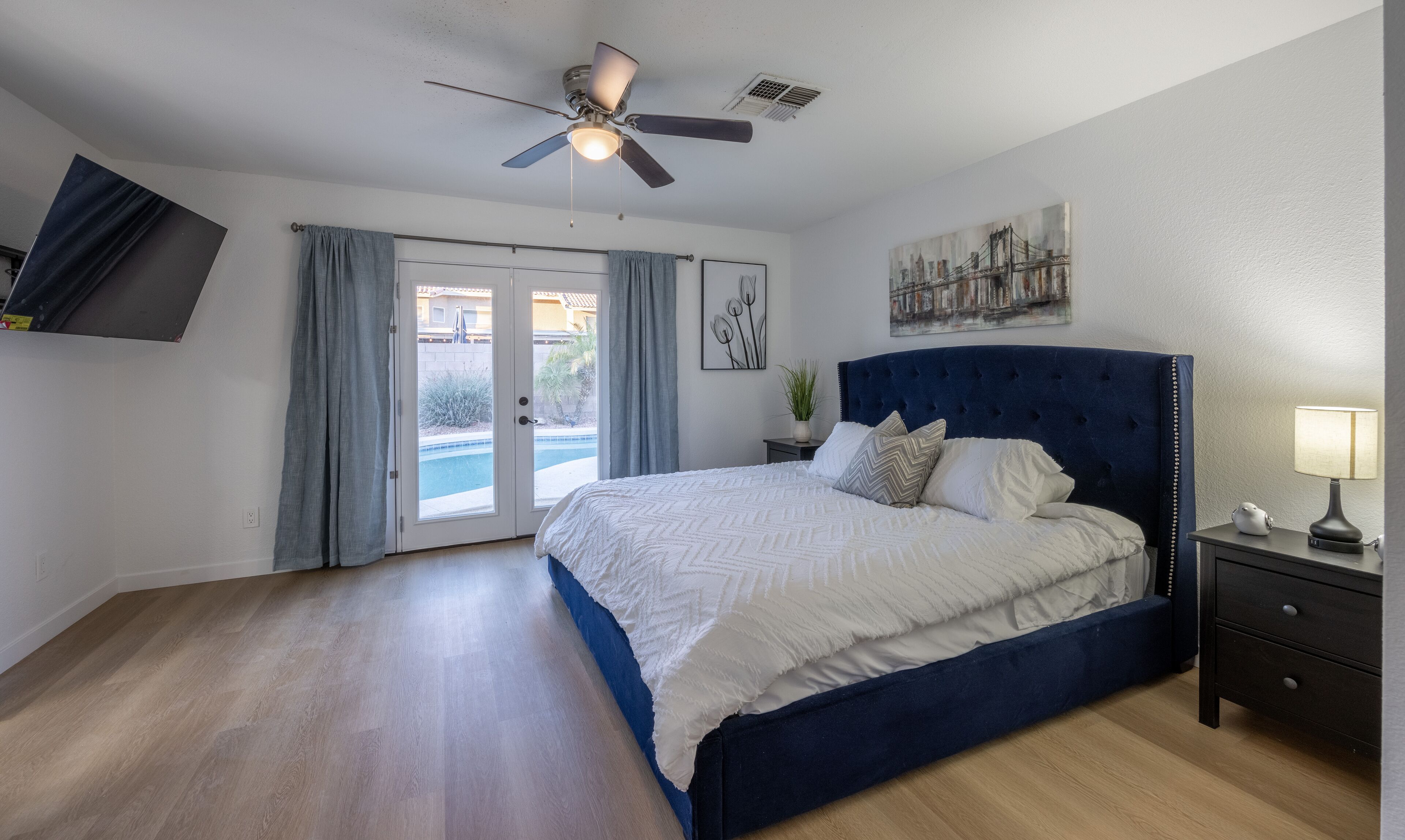 4 bedrooms, WiFi, bed sheets