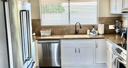 4-bed home w New Bathroom-3 miles to Peoria Sports Complex for Fall Ball & P83.