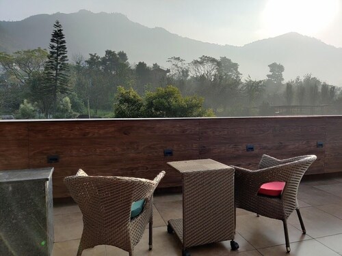Celestial Rhapsody, Naukuchiatal by Alt Homes