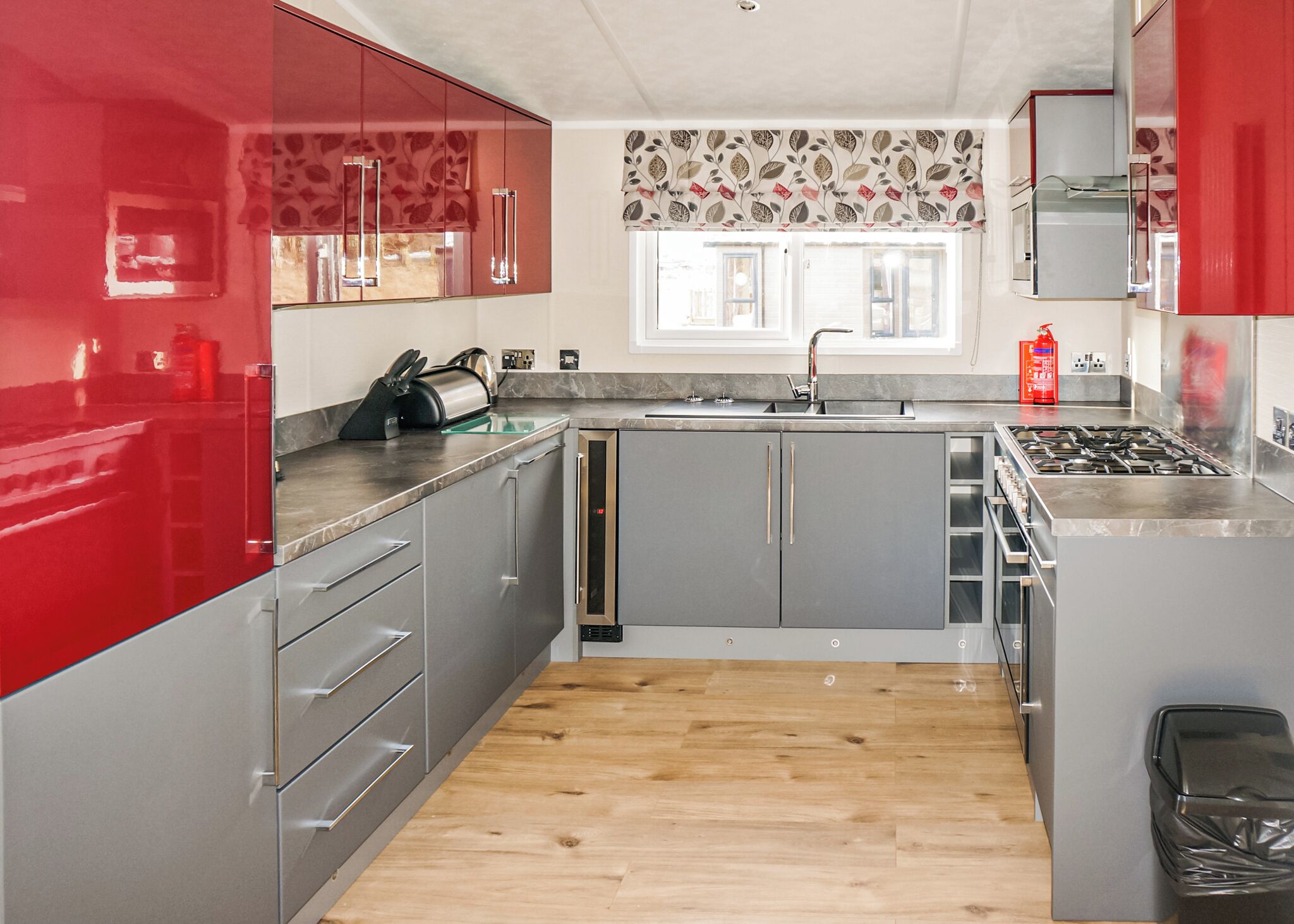 Fridge, oven, stovetop, toaster