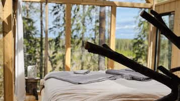 Panoramic Tree House, Hill View | Frette Italian sheets, premium bedding, down comforters, pillowtop beds