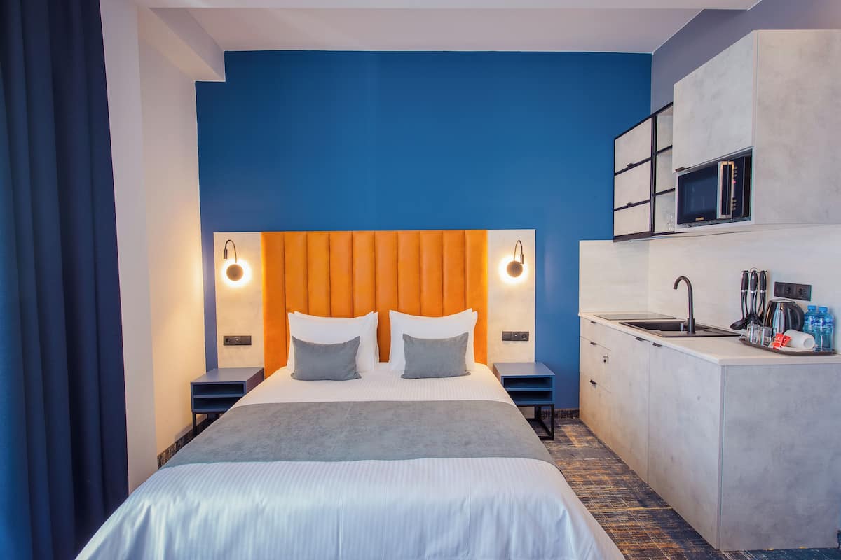 Suite, 1 Queen Bed with Sofa bed, Non Smoking, Sea View