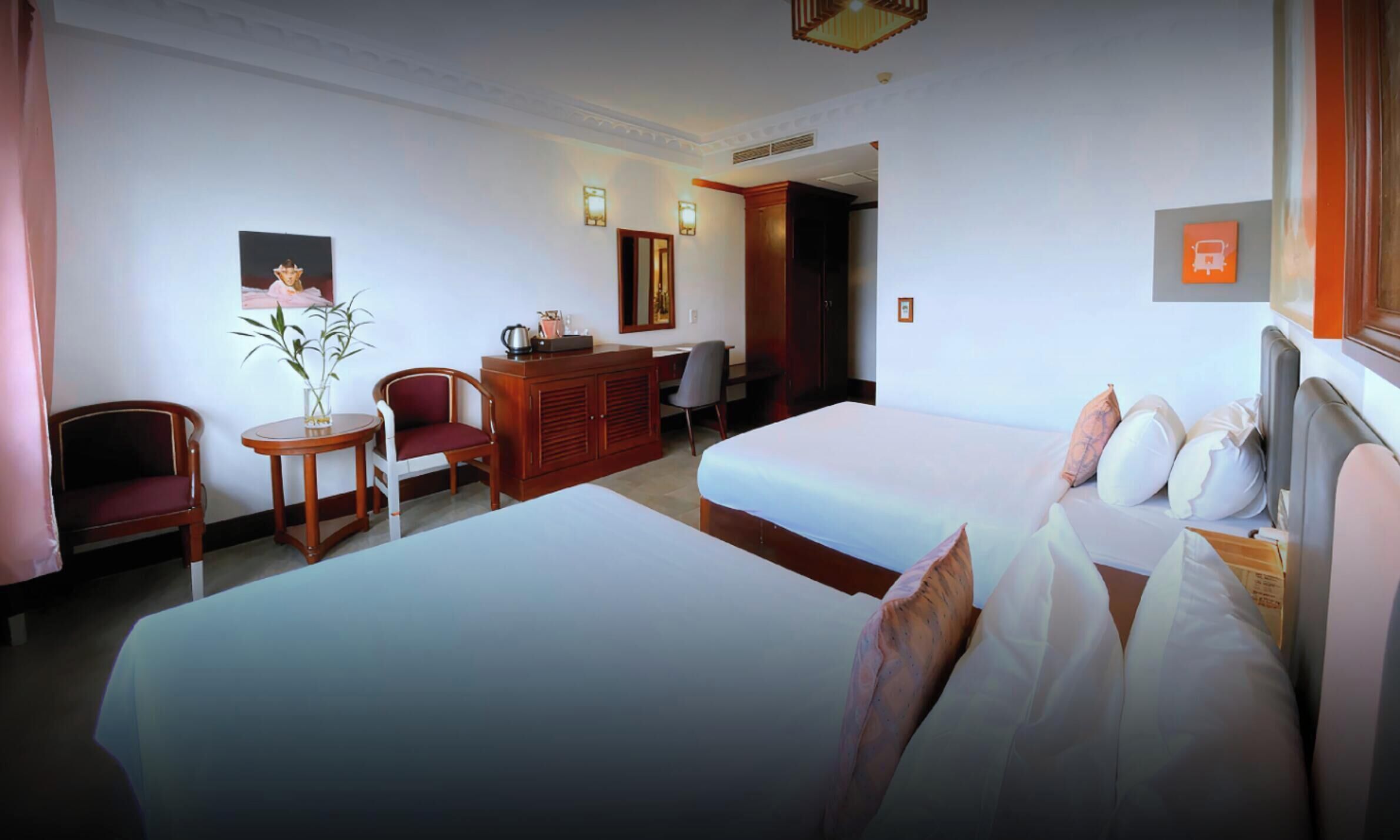 Superior Twin Room | Minibar, desk, laptop workspace, free WiFi