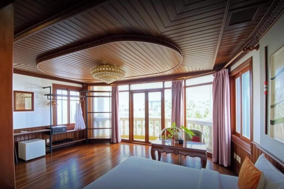 Family Double Room, City View