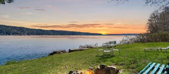 BayView Retreat w/ Waterfall and Beach Access