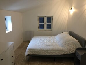 7 chambres, lit parapluie, Wi-Fi