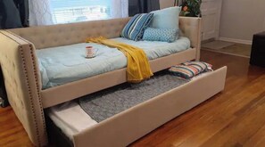 2 habitaciones, escritorio, wifi gratis y ropa de cama
