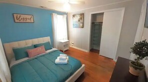 2 عدّة غرف نوم ومكتب وواي فاي مجانًا وملاءات أسرّة