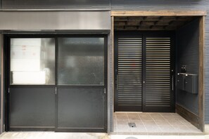 숙박 시설 정면