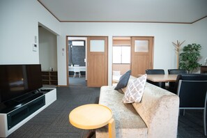 아파트, 침실 2개, 금연, 주방 | 책상, 노트북 작업 공간, 암막 커튼, 방음 설비