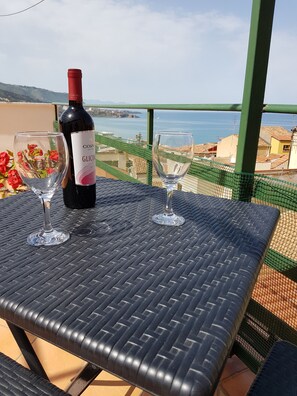 Outdoor dining - Flower Apartment (Cefalù)