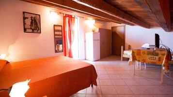 2 chambres, fer et planche Ă  repasser, lit parapluie, Wi-Fi gratuit