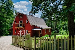 Exterior - The Barn in Hocking Hills (Rockbridge)