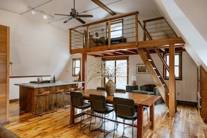 Dining - The Barn in Hocking Hills (Rockbridge)