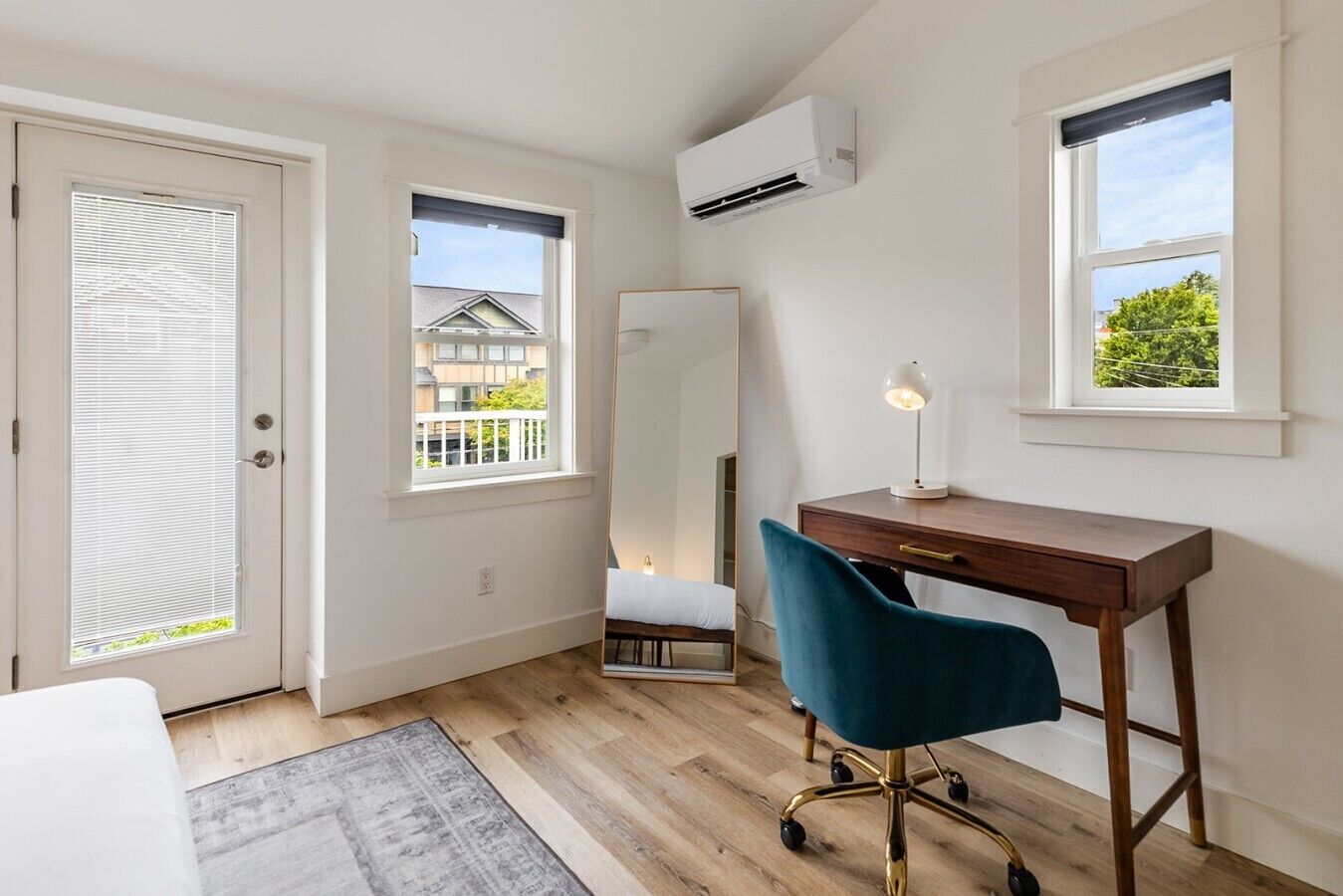 3 bedrooms, desk, iron/ironing board, WiFi
