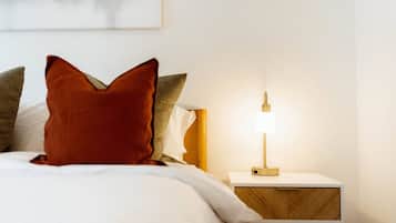 3 bedrooms, desk, iron/ironing board, WiFi