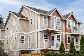 Exterior - Modern 3BR in the Heart of Ballard | Private Patio (Seattle)
