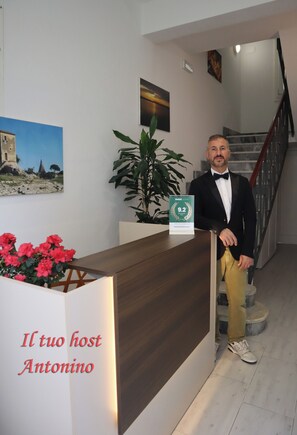 Reception - Fortuna Guest House (Syracuse)