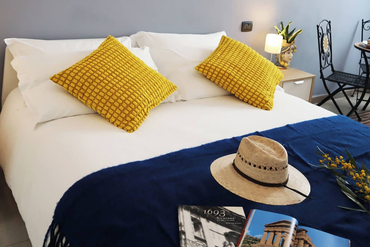 Chambre Double Confort | Draps en coton égyptien, literie de qualité supérieure