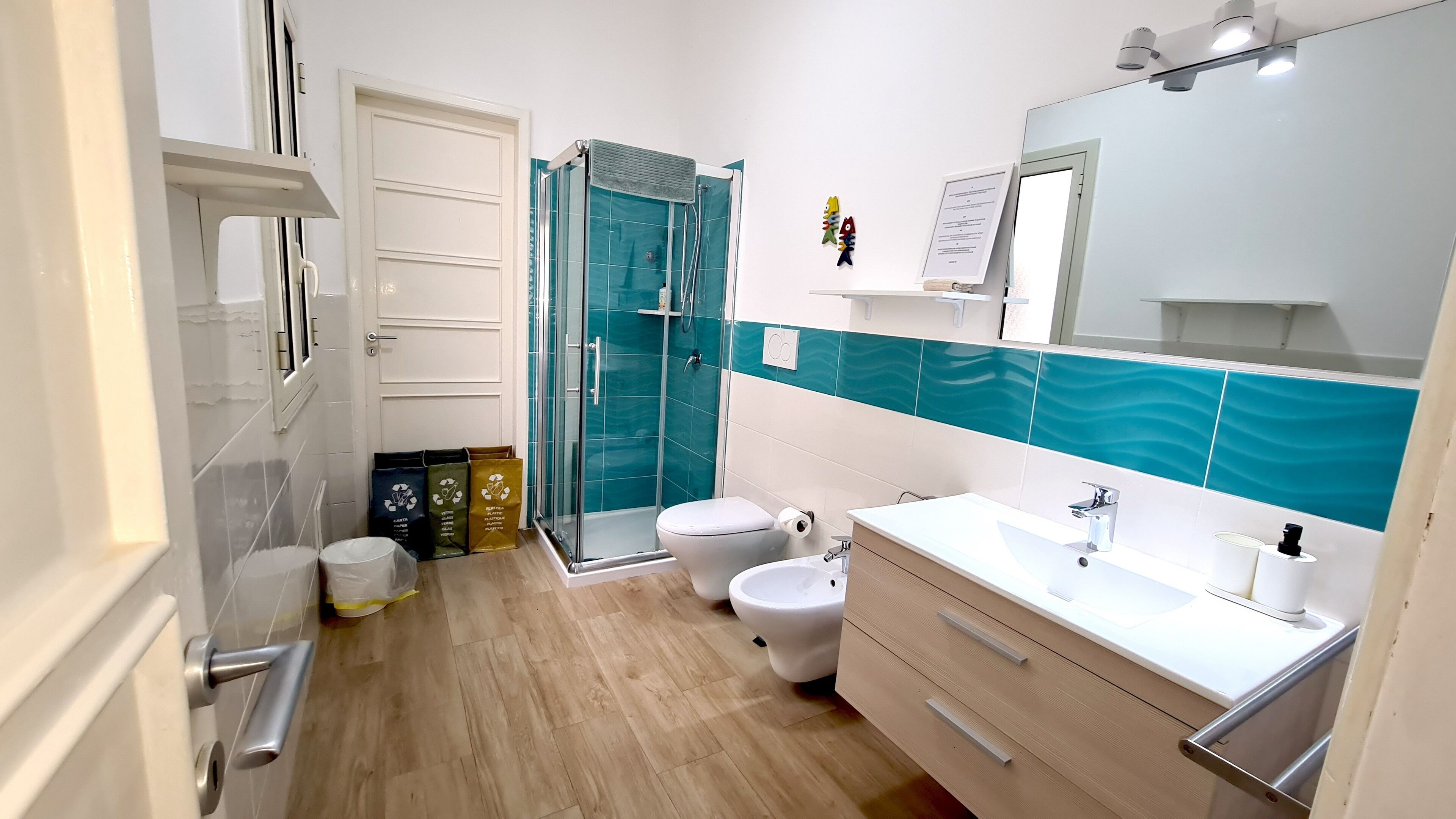 Premium Double Room | Bathroom | Shower, rainfall showerhead, hair dryer, bidet