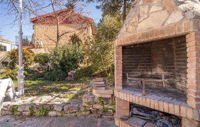 Stunning home in Cájar with WiFi