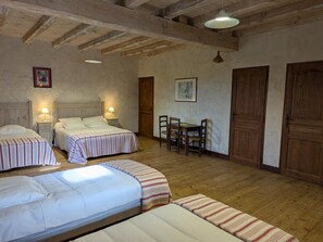 3 makuuhuonetta, ilmainen Wi-Fi