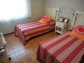 3 bedrooms, free WiFi, bed sheets