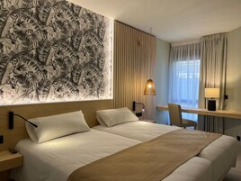 Minibar, caja de seguridad en la habitación, escritorio y wifi gratis 